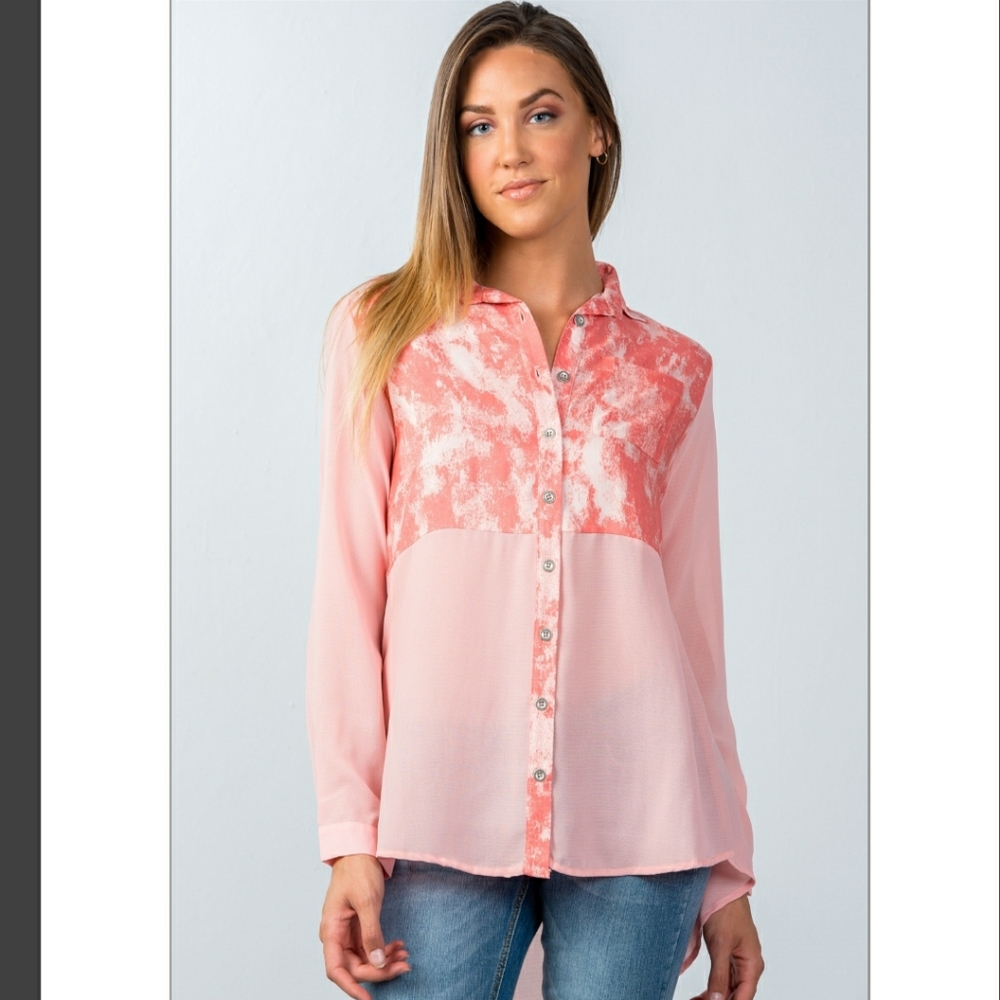 FREEWAY Peach Printed Hi-Low Button Down Top NWT - Picture 2 of 4